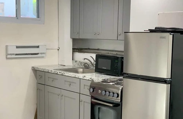 Modern Studio in Mount Vernon, NY