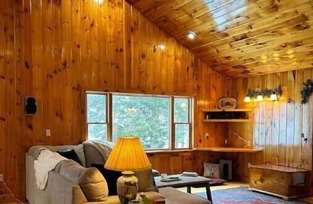 Cozy and private escape on 10 acres next to a babbling brook