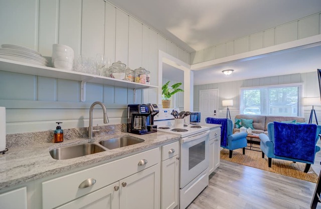 Cottage Retreat Scenic Drive Resort 3