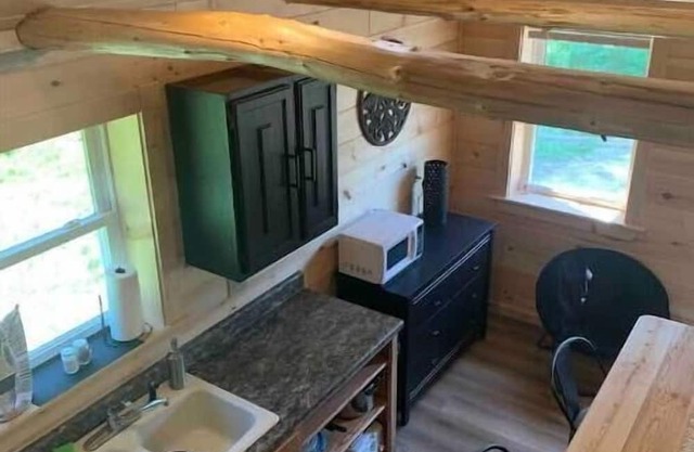Simple cabin with ample parking