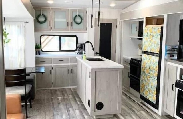 Cozy Camper in Sunny Sequim