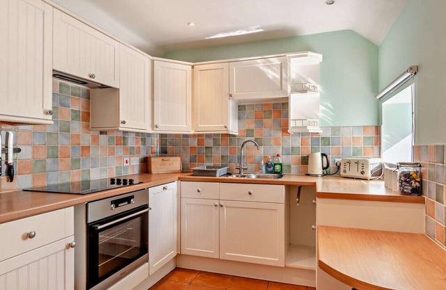 Picturesque cottage w/pool in North York Moors