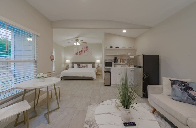 Private Studio near parks & DNTN