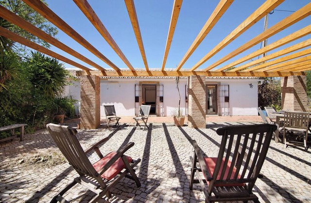 Villa 'Fontenoy' with Shared Terrace, Wi-Fi and Air Conditioning