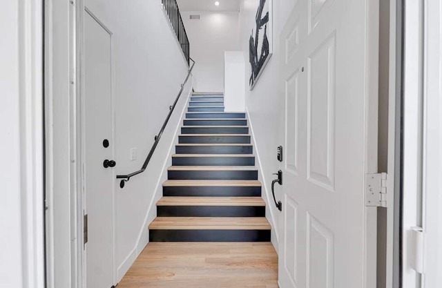 Stylish 2 BD 2 BA Moorpark Home w/ Attached Garage