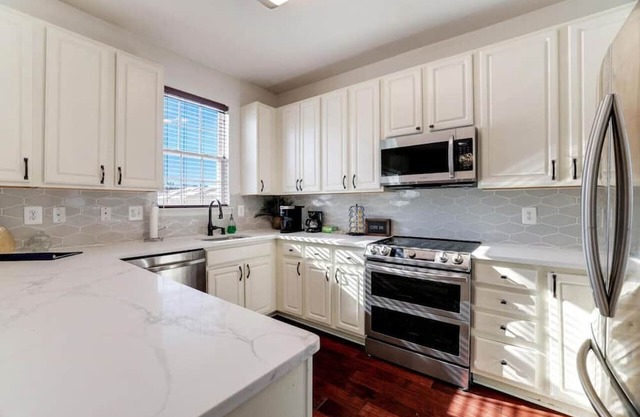 203) Perfect for a girls trip!