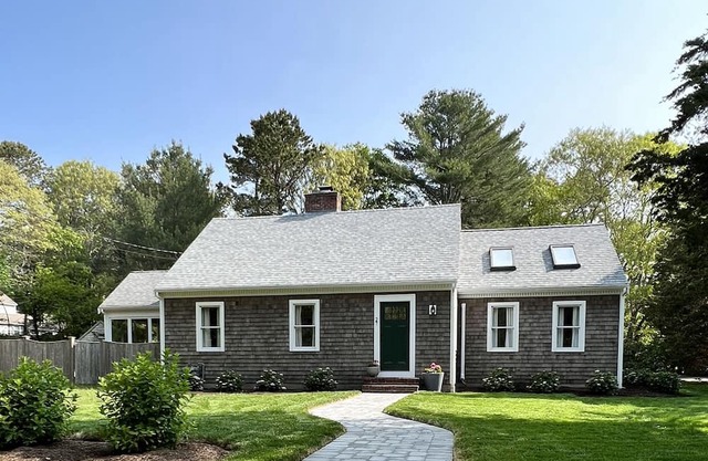 1 Mile From Beach Family Friendly Cape Cod Home
