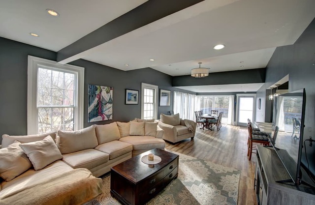 Recently renovated. wheel chair accessible first floor. Pet friendly.