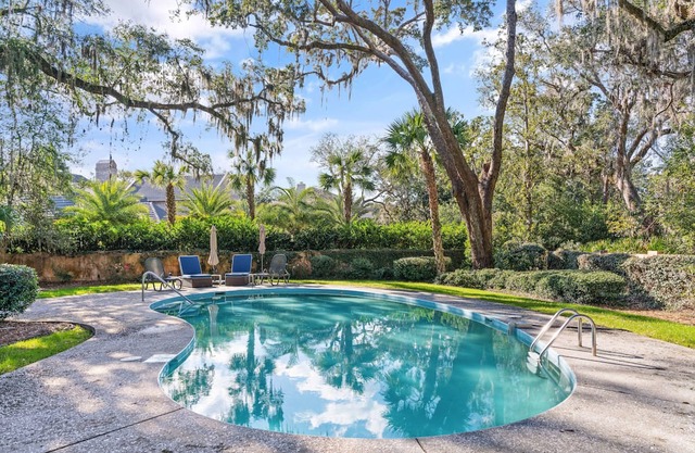 Iconic Sea Island "Pink House", 4 King Bedrooms, with a Heated Pool