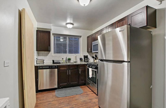 Well-Furnished 2BR Chicago Apartment