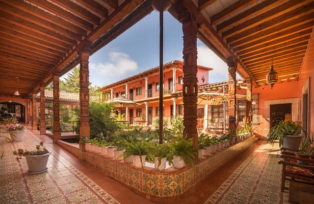 LA CASA B & B
