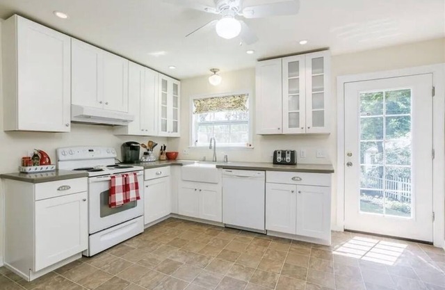 Gem of Brighton-Close to UofR, Strong, St.John Fisher, downtown and more.