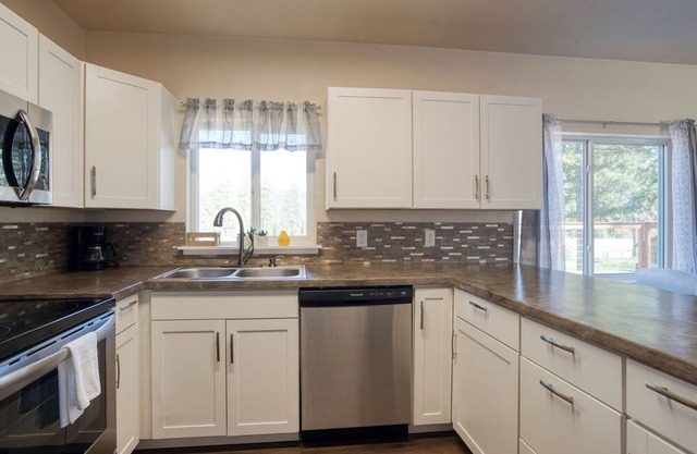 Charming 2 Bedroom Home 10 Minutes from Kalispell