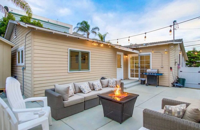 Delmar Surfers Delight: Private Backyard With Spa!