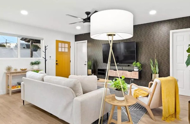 Charming 2 bedroom home in Spring Valley, CA.