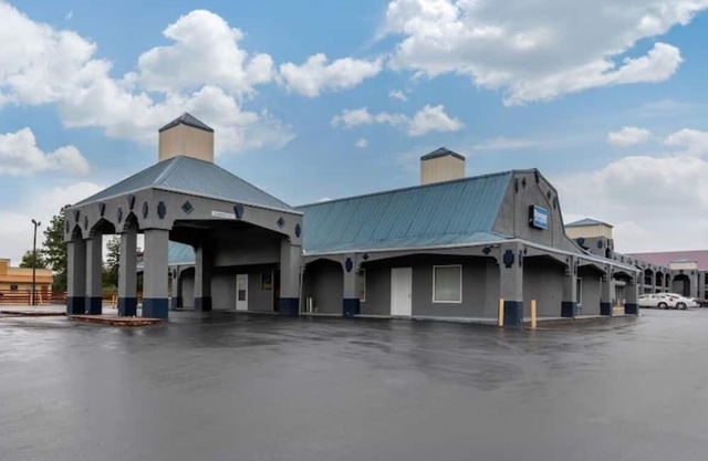 Southern inn