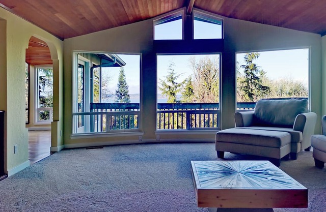 Spacious 5-BR Retreat w/Stunning Puget Sound Views