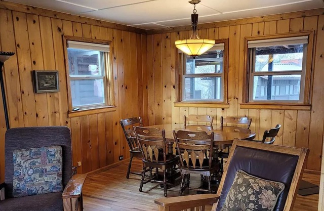 Pipestone Lodge