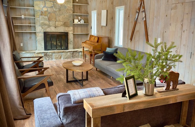 Contemporary Mountain Home near Okemo, Stratton, Magic Mountain and Bromley