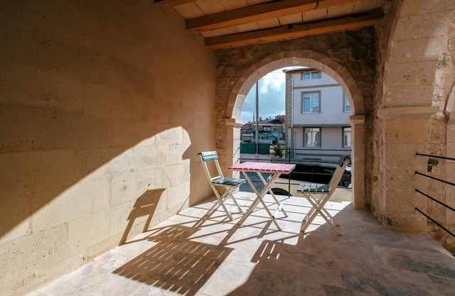 Authentic Room in Cappadocia Tughan Stone House