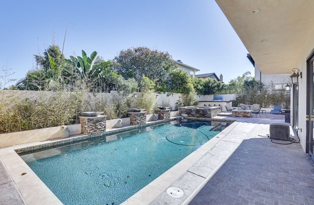 Luxury Beach House in Encinitas w/ Saltwater Pool!