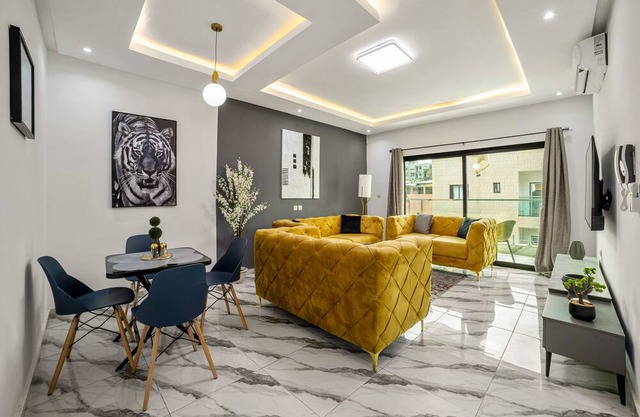 Unique 2 Br apartment near Angré Nouveau Chu