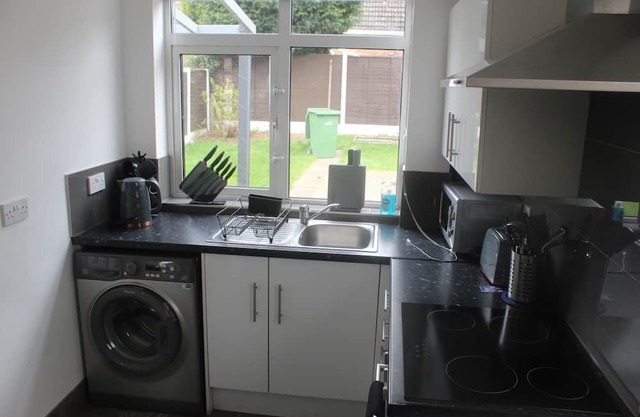 Perfect for Contractors, Nurses/Doctors and families for short stay leisure.