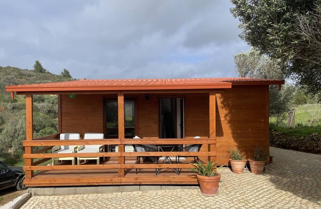 Modern Private Cabin in Praia Da Salema. Ideal for a quiet escape!