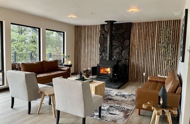 Freshly remodeled tranquil escape overlooking the forest with panoramic views!