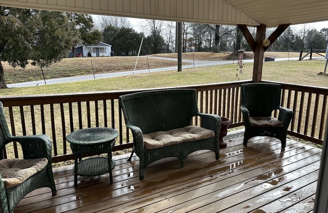 Country View Escapes located in Piggott Arkansas 72454 Cozy, relaxing atmosphere