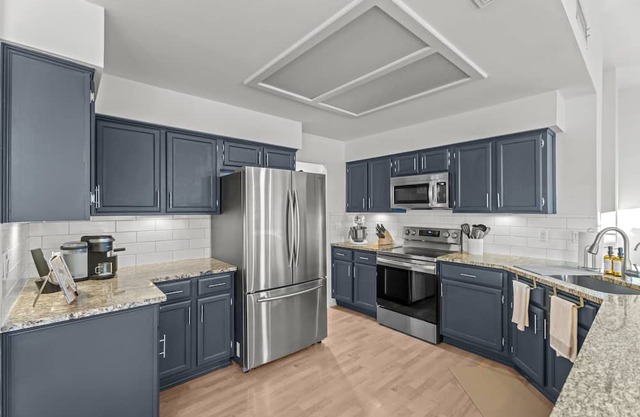 Ahwatukee Desert Haven- Poolside Retreat with Proximity to South Mountain Trails