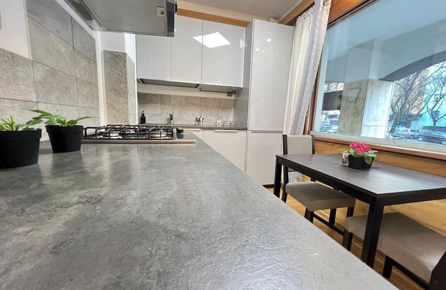 Between Metro and San Siro, in Elegant Design, with free parking
