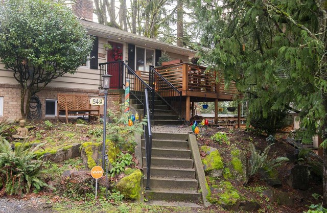 Charming and Spacious PNW Escape