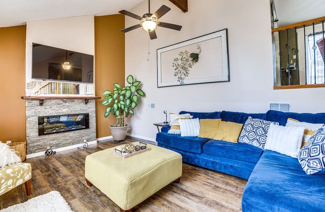 Birmingham Home w/ Patio, BBQ Grill & Family Games