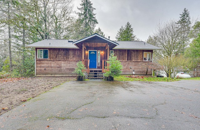Serene Shelton Home - Puget Sound Access!