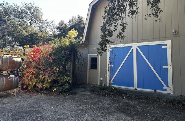 Vineyard View Retreat near Russian River