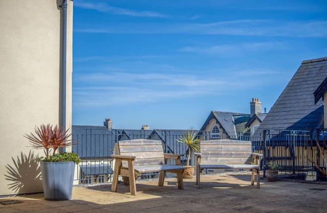 Minarvon - 2 Bedroom Apartment - Saundersfoot