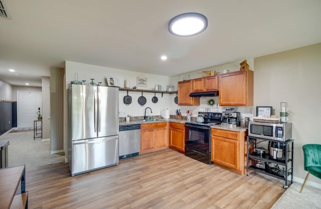 Single-Story Fort Myers Home Near Canal + Trails!