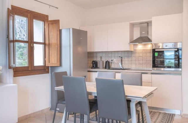 Apartment 'Appartamento Mountain View' with Mountain View, Wi-Fi and Air Conditioning
