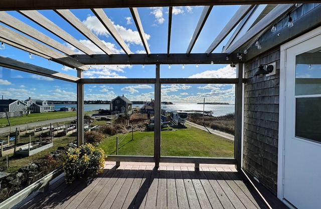 Oceanview Home, Beach Access