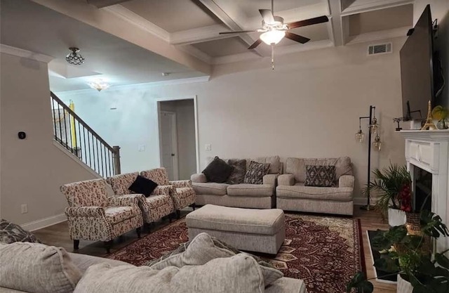 Luxury Living in Atlanta Area Room for Month