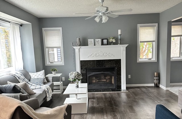 Centrally located house in Richfield minutes from MOA, MSP, shops, restaurants