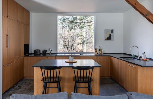 Raven Retreat - Secluded Escape In The Woods