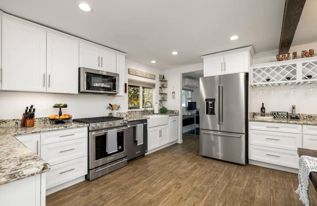 Cottage, Lux amenities, PettingZoo, EV charger