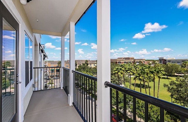New Unit - offers great views from balcony of downtown Orlando. Great location!
