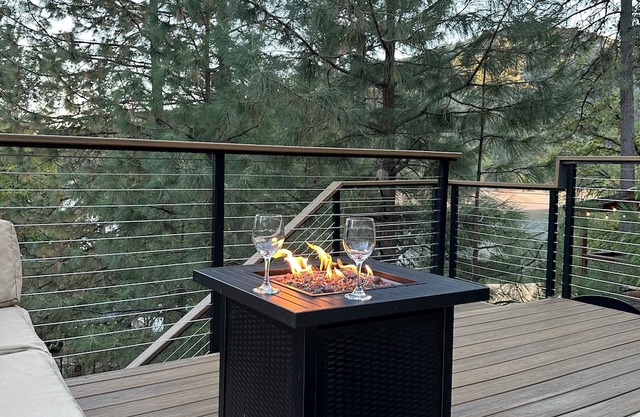 Shasta Lake- Beautiful lake views and water access