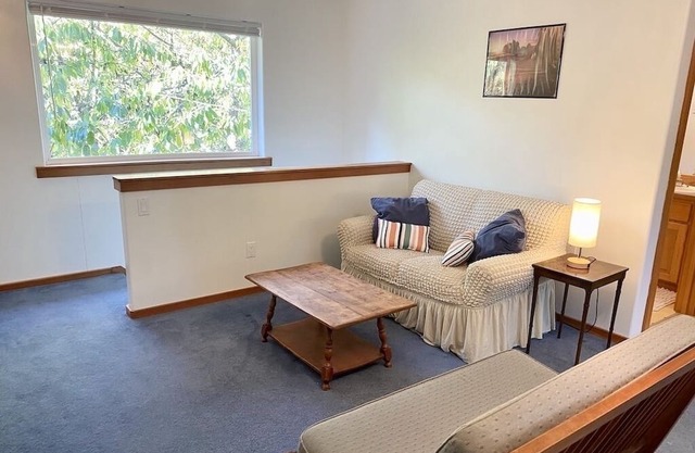 Monthly Rental - Enjoy Port Townsend beaches and miles of wooded trails