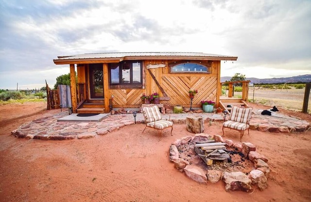 Luxury Cabin on 400 Acre Ranch Stunning Views Zion