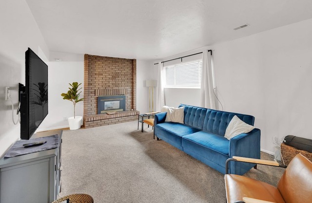 New Listing! Updated, Convenient Urban Location Near Mountains, Covered Parking