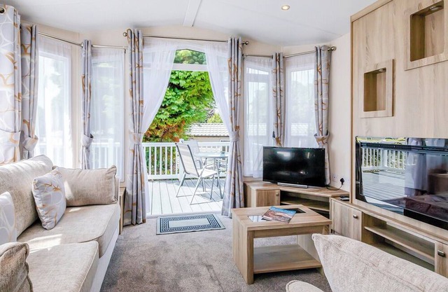2 bedroom accommodation in Axminster